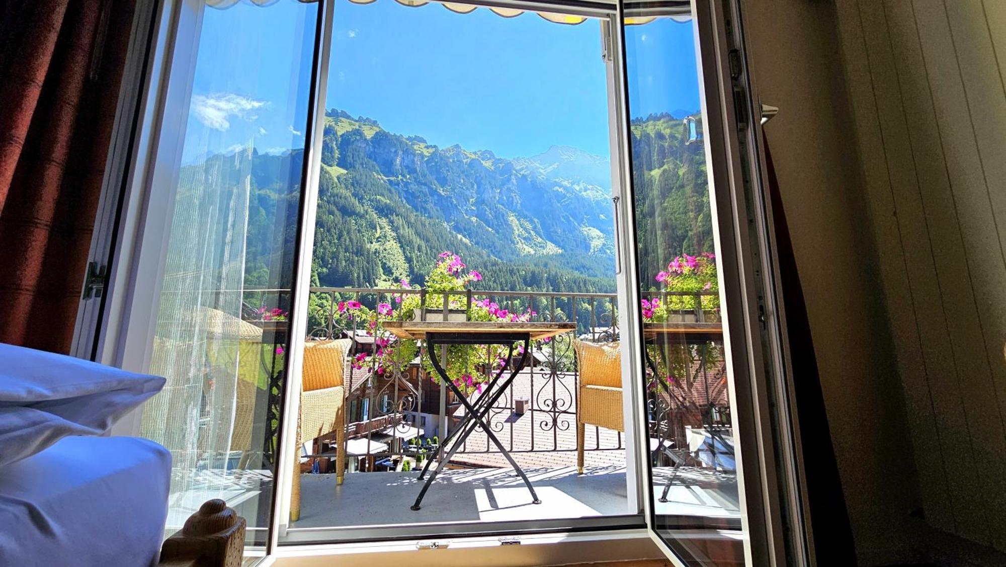 Hotel Schoenegg Wengen Exterior photo