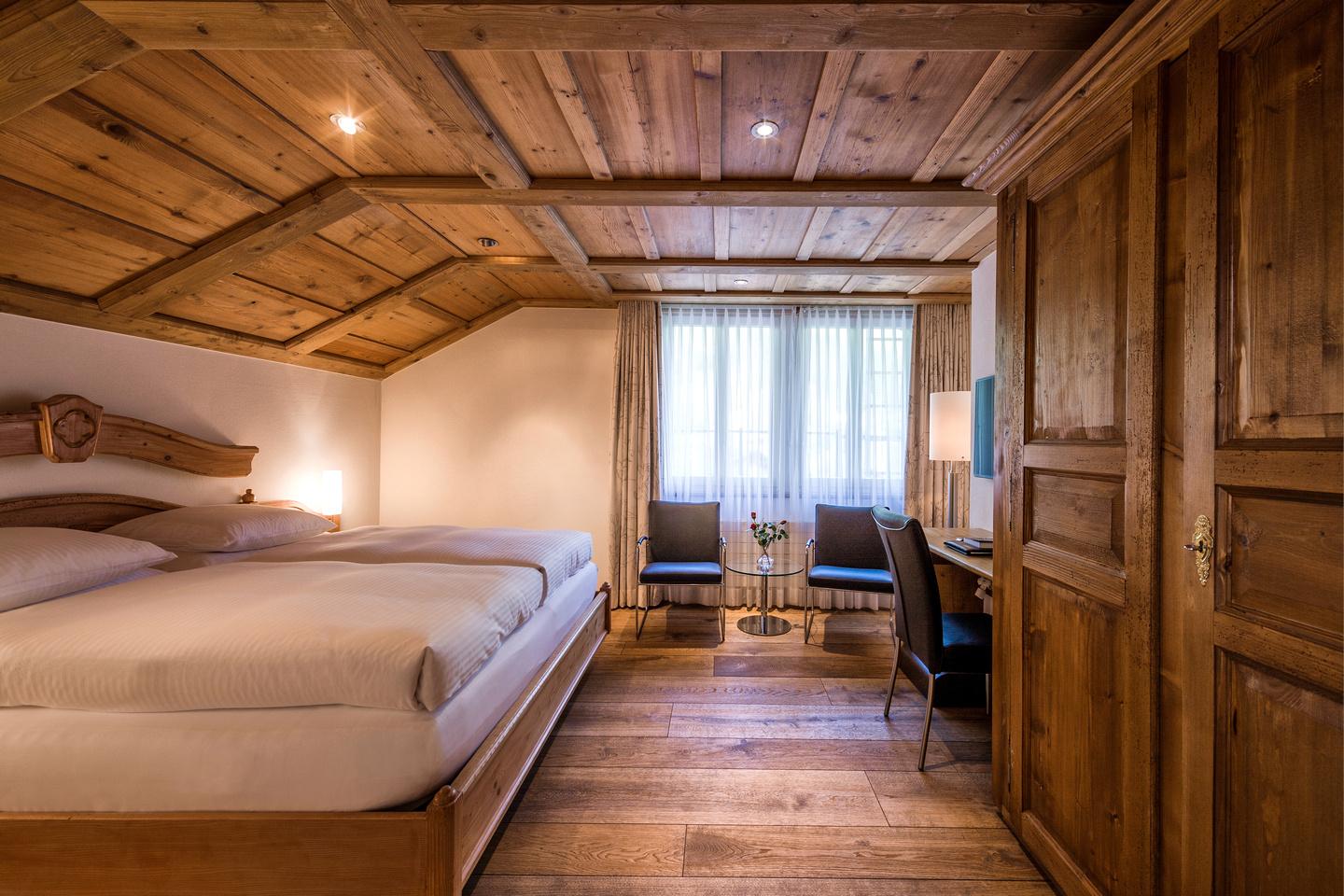 Hotel Schoenegg Wengen Room photo
